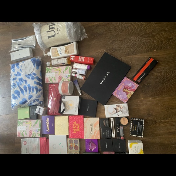 Worth over $2200 BEST REASONABLE OFFER! - Picture 3 of 4